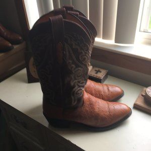 Lucchese Ostrich skin boots. 8.5EE